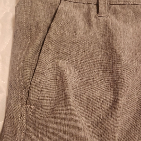Burnside Men's Gray Flat Front Shorts - Picture 4 of 8